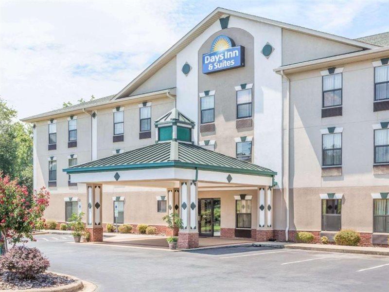 Surestay Hotel By Best Western Morganton Exterior photo