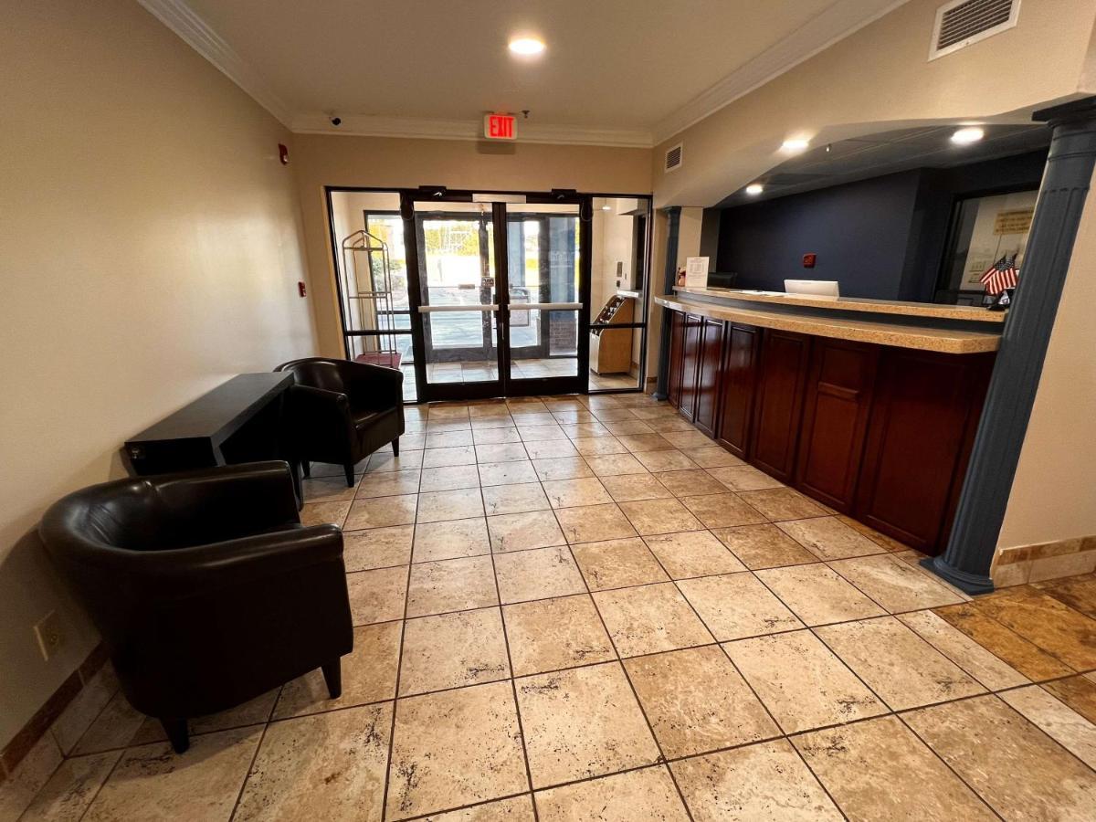 Surestay Hotel By Best Western Morganton Exterior photo