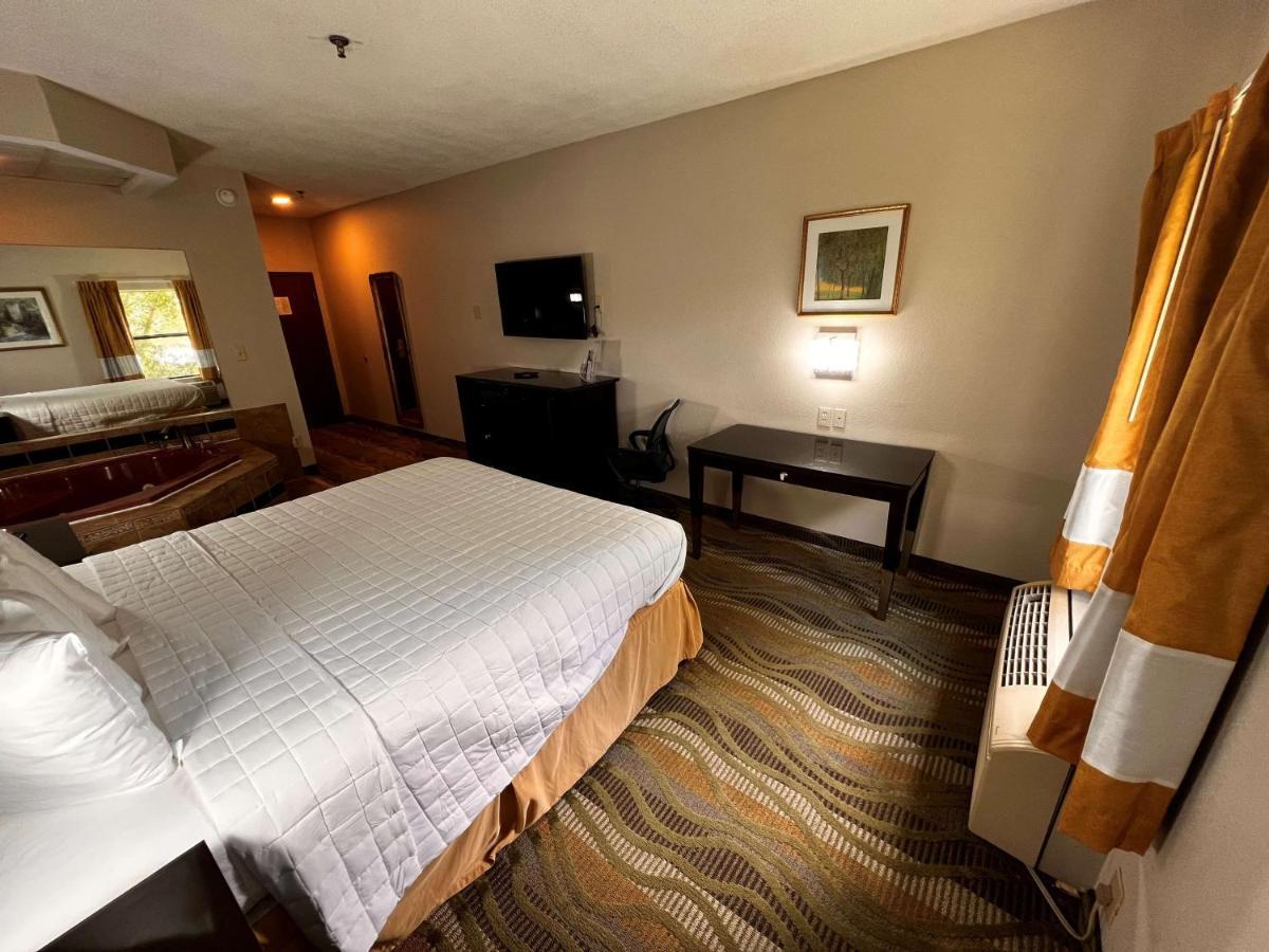 Surestay Hotel By Best Western Morganton Exterior photo